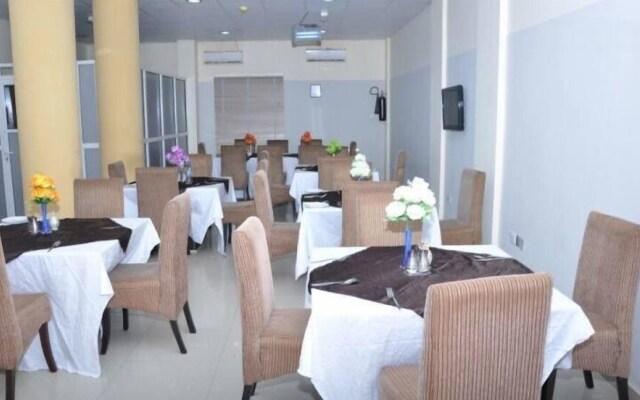 Kanem Suites