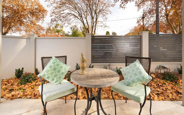 Central Sojourn on Wilcox