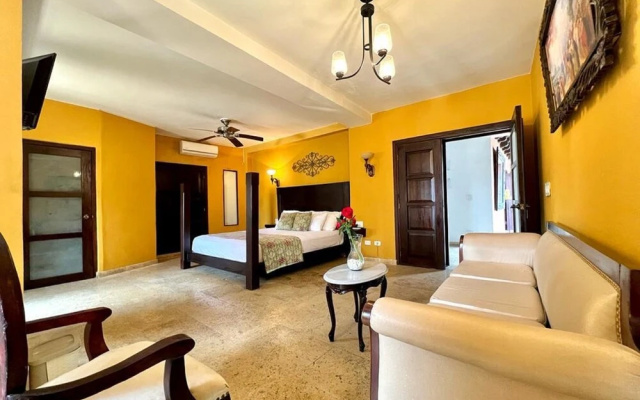 8aps-4 Luxury House in the Historic Center With Pool Air Conditioning and Wifi - Cottages_and_Houses in Cartagena - Photo 2