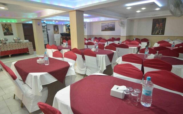 Hotel Shivam Plaza