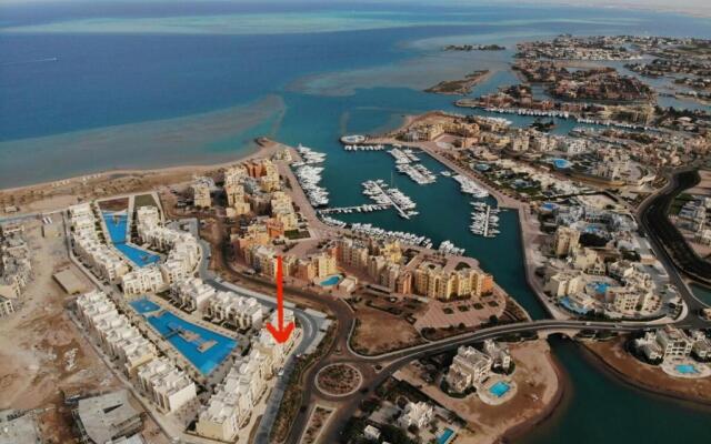 Gleaming 1 BR Apt Mangroovy w Pool & Beach Access