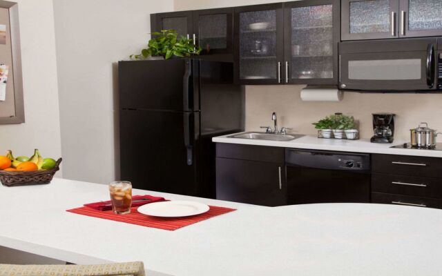 Sonesta Simply Suites Baltimore BWI Airport