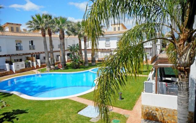 PALM BEACH 86 Adosado con jardin y piscina ALBERT VILLAS