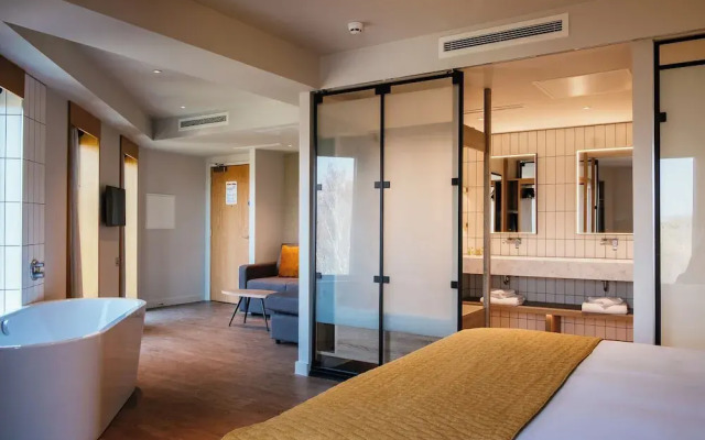 IXORA Hotel and Spa