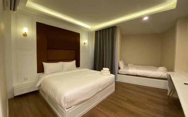 Calinton Hotel