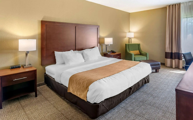 Comfort Inn & Suites Lincoln I-20