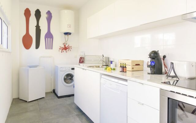 Oportoland T1 Design