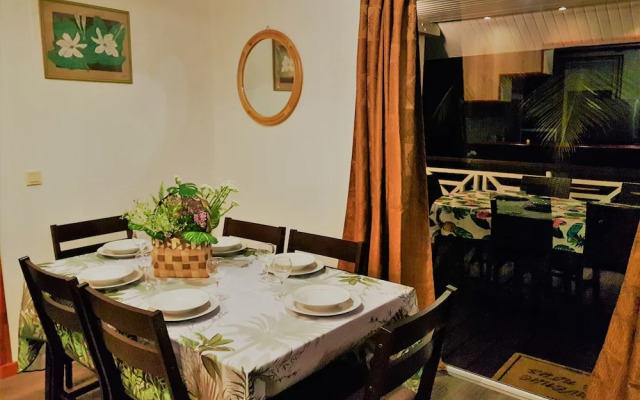 Huahine - Hibiscus House