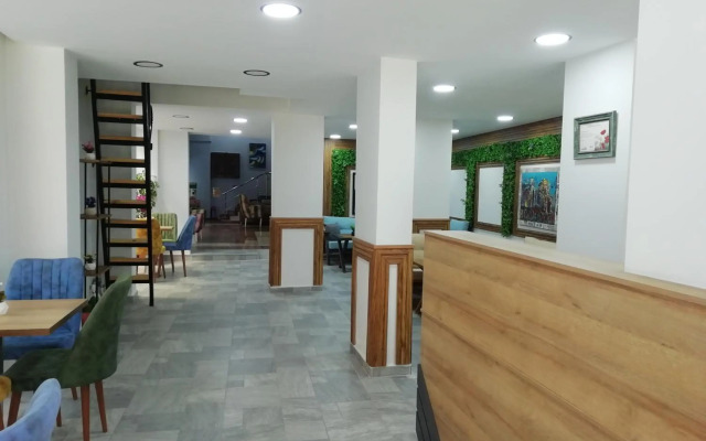 Grand Ece Otel