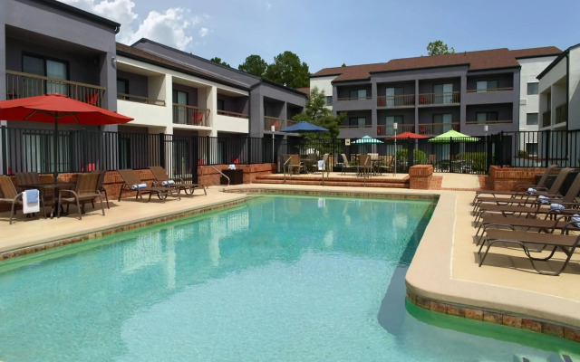 Courtyard by Marriott Raleigh Midtown