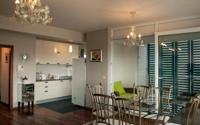 Sunset Penthouse Apartment with Hot Tub