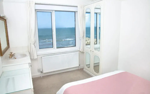 Weymouth Bay Apartment C