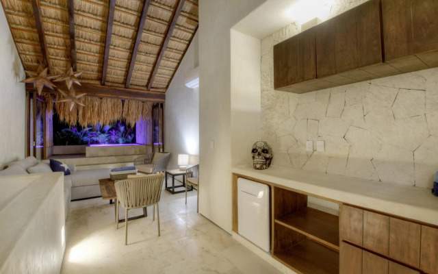 Eco-chic Design Condos Wrapped in Nature's Elements by Moskito