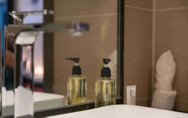 World Hotel Qingdao Laoshan  Branch