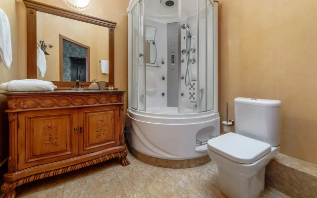 Art Suites on Deribasovskaya 10