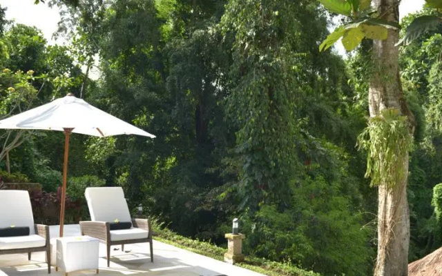 Villa Jewel – Outside – Cepaka