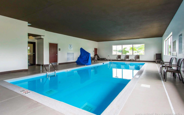 Comfort Inn & Suites Cave City