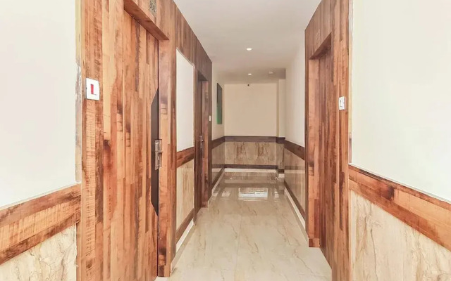 Sri Surabhi Luxurious Rooms