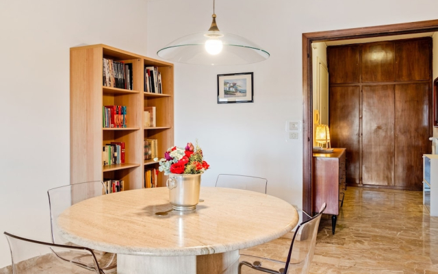 San Carlo Luminous Apartment