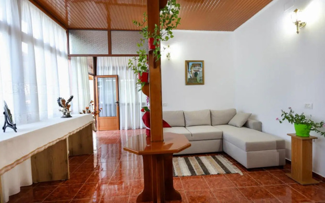 Villa 97
