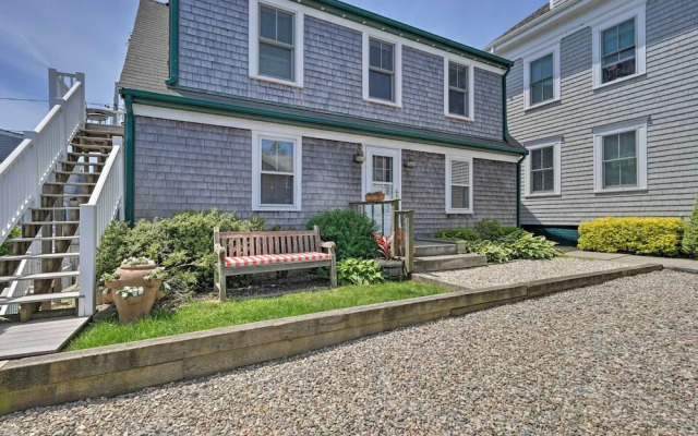 Splendid Provincetown Penthouse Apartment w/ Deck!