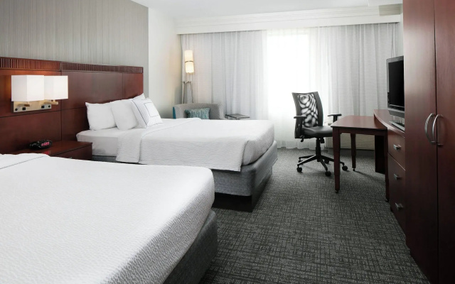Courtyard Marriott Aksarben Village