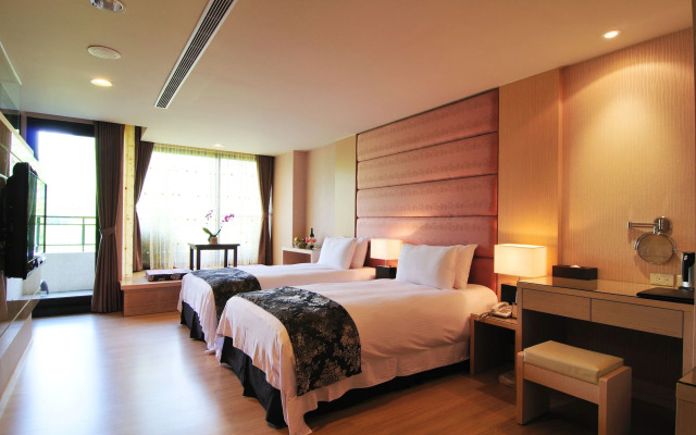 Tai Yi Red Maple Resort