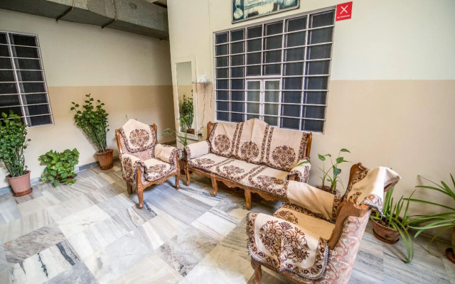 OYO 13790 Hotel Satya Regency