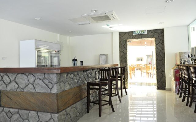 Hallmark Express Hotel