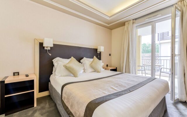 Zenitude Hotel la Valadière, an Ascend Collection Hotel