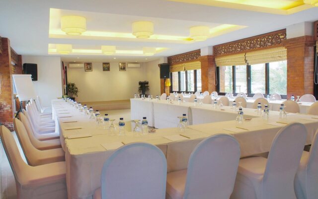 Capital O 1068 Grand Mirah Boutique Hotel