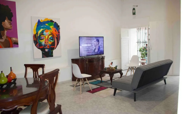 Stylish House With Beautiful Galleries In Gethsemane With Jacuzzi - Cottages_and_Houses in Cartagena - Photo 3