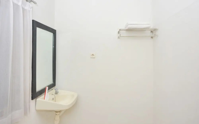 Oyo 743 Garden Guesthouse