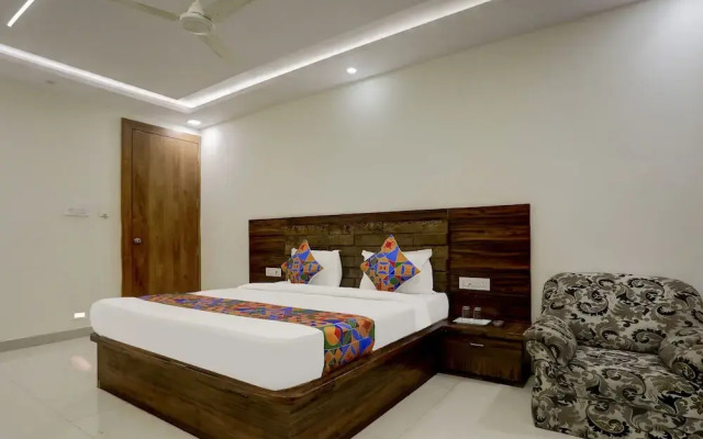 FabHotel Oriental