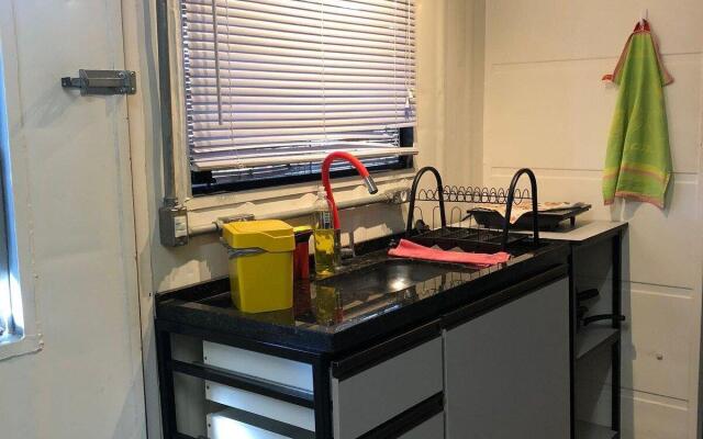 Estúdios Conteiners de 02 a 04 hóspedes região lapa