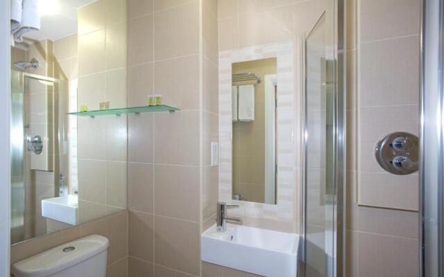 Eden Plaza Kensington Hotel