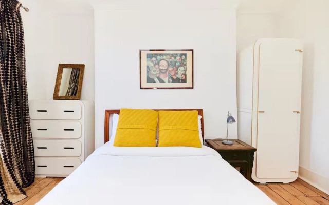 Stylish 3Br Home With Private Patio In Maida Vale