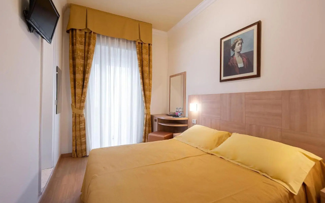 Hotel Corinna