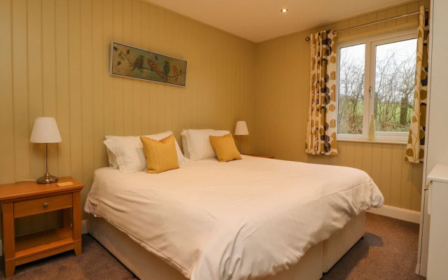 Oak Lodge
