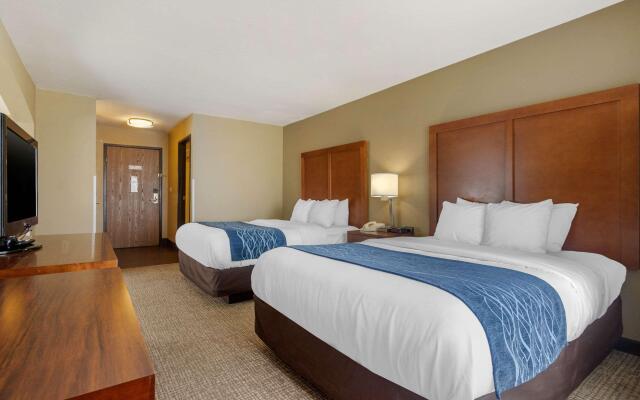 Comfort Inn and Suites Pittsburg