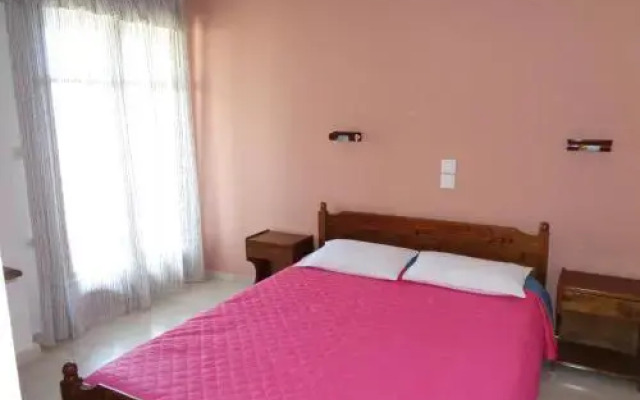 Skyline Rooms & Studios