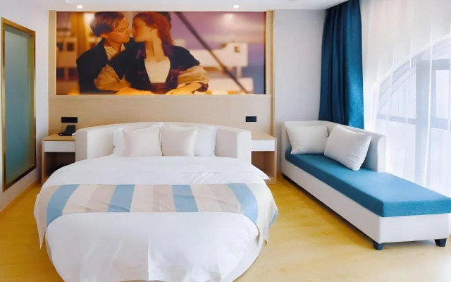 VX Wuxi Jiangyin High-tech Zone Panlongshan Park Hotel