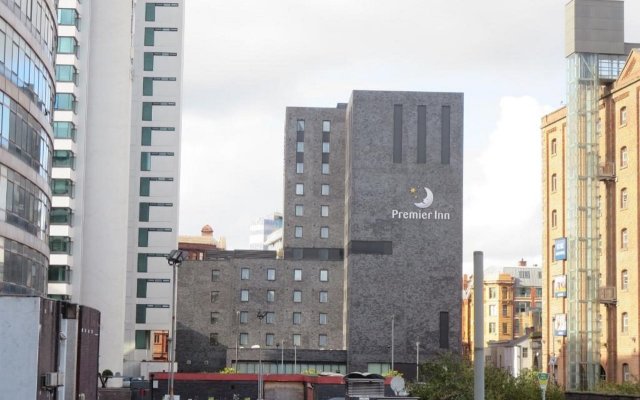 Premier Inn Manchester City Centre Piccadilly