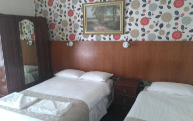 Savoy Court