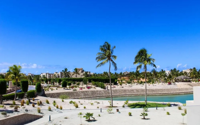 Lagoon View Apartment With Terrace