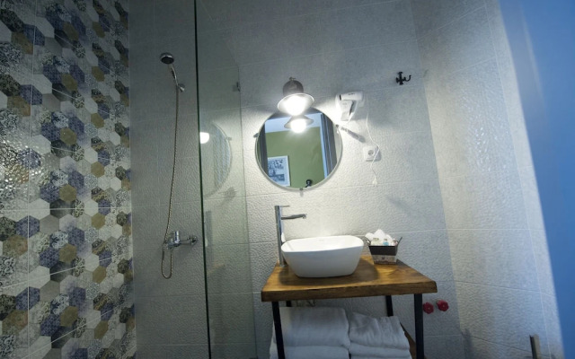 Hotel 27