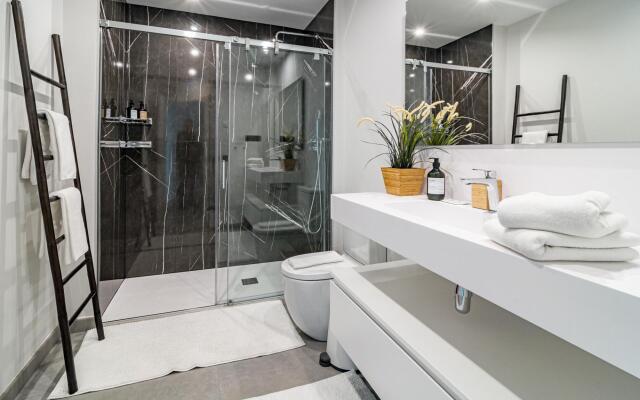 LAE13.1D- Apotel  Estepona hills by Roomservices