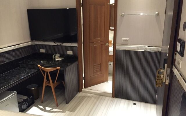 Capsule Hostel