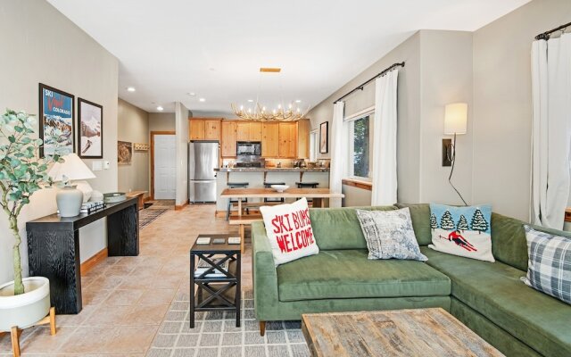 Timberfalls 1902 2 Bedroom Condo by RedAwning