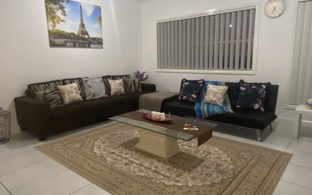 Edmondson Villas - Sydney